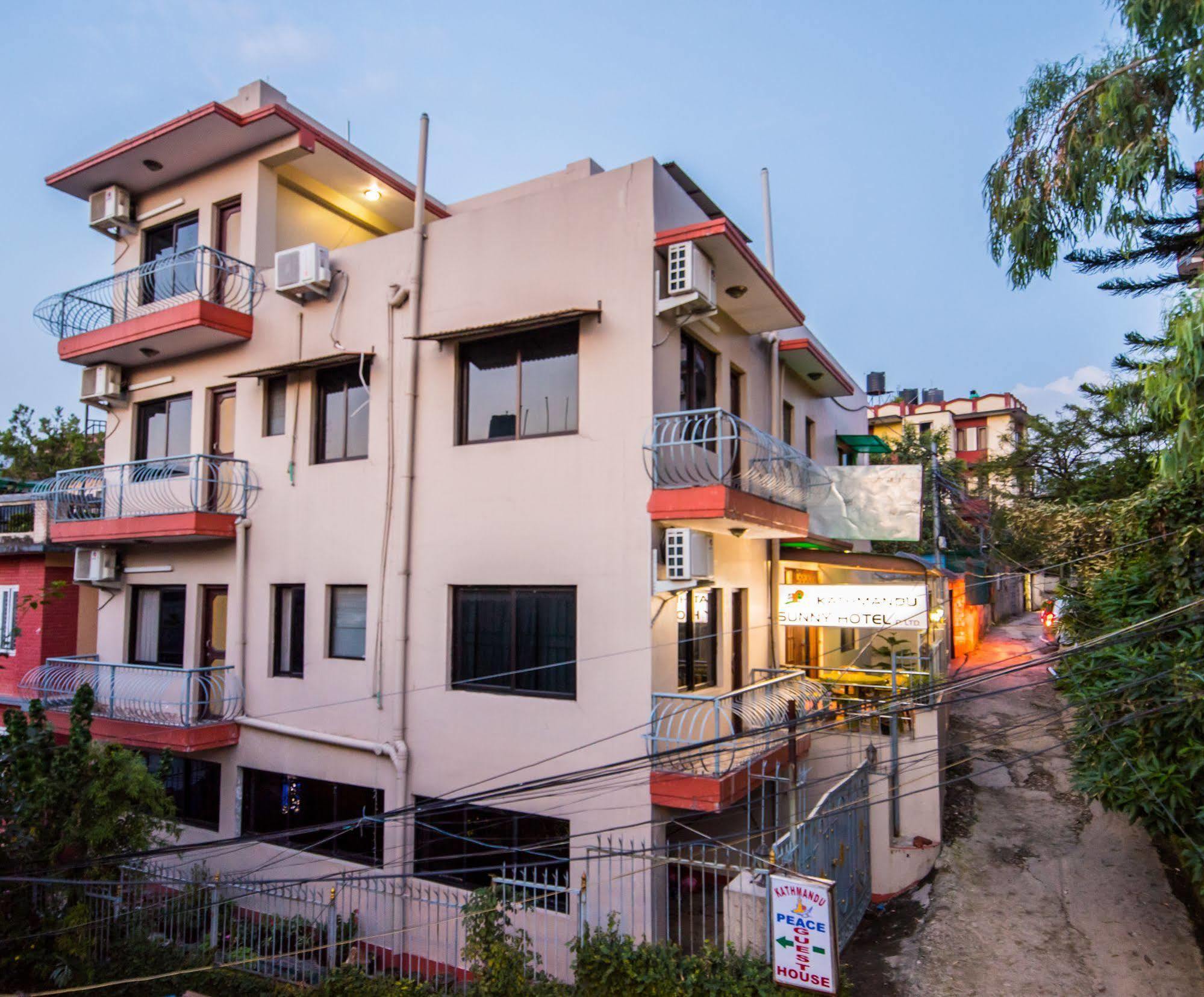Kathmandu Sunny Hotel Экстерьер фото