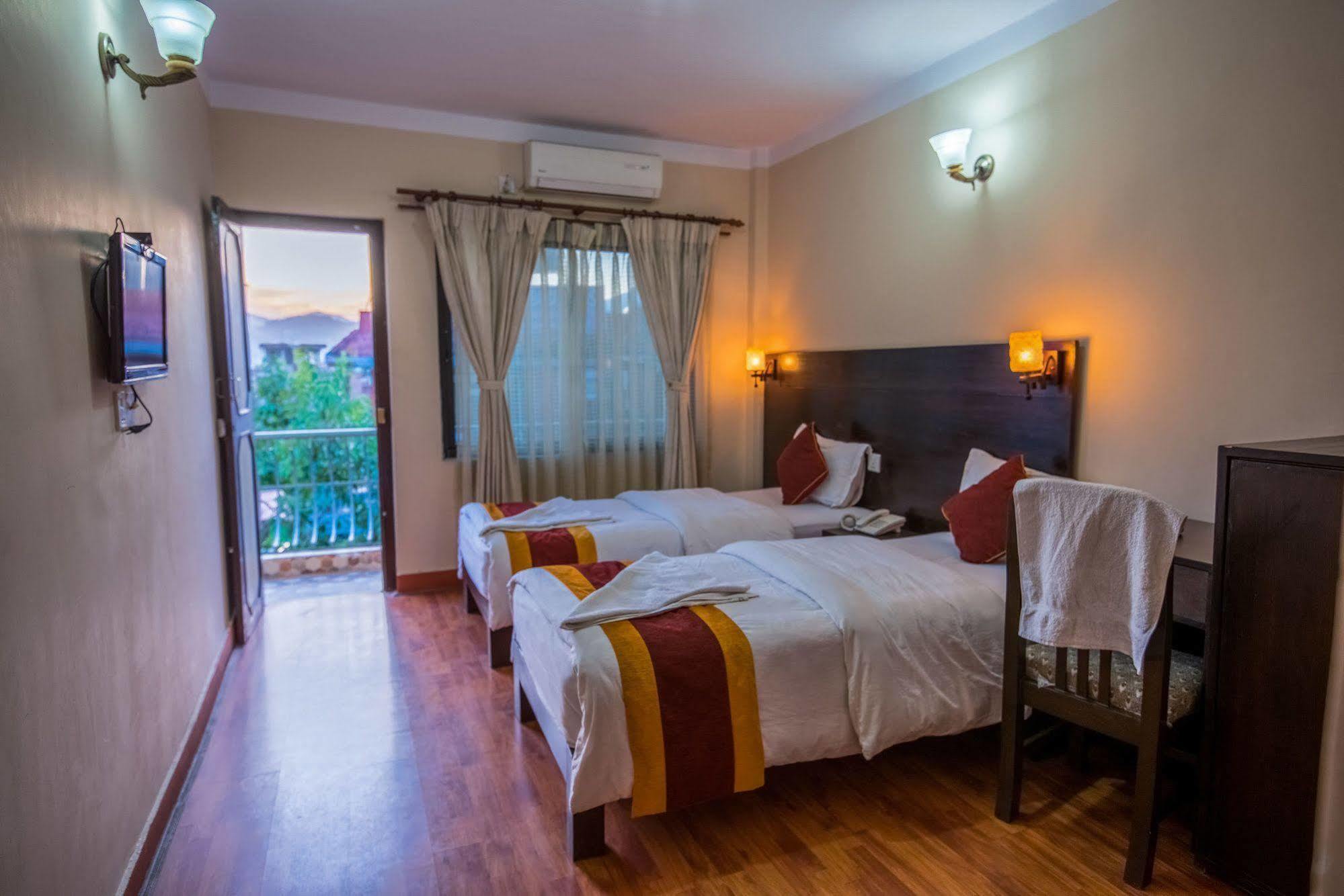 Kathmandu Sunny Hotel Экстерьер фото