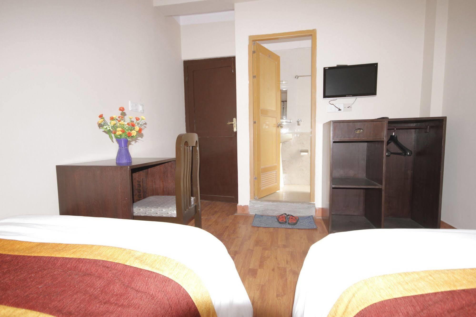 Kathmandu Sunny Hotel Экстерьер фото