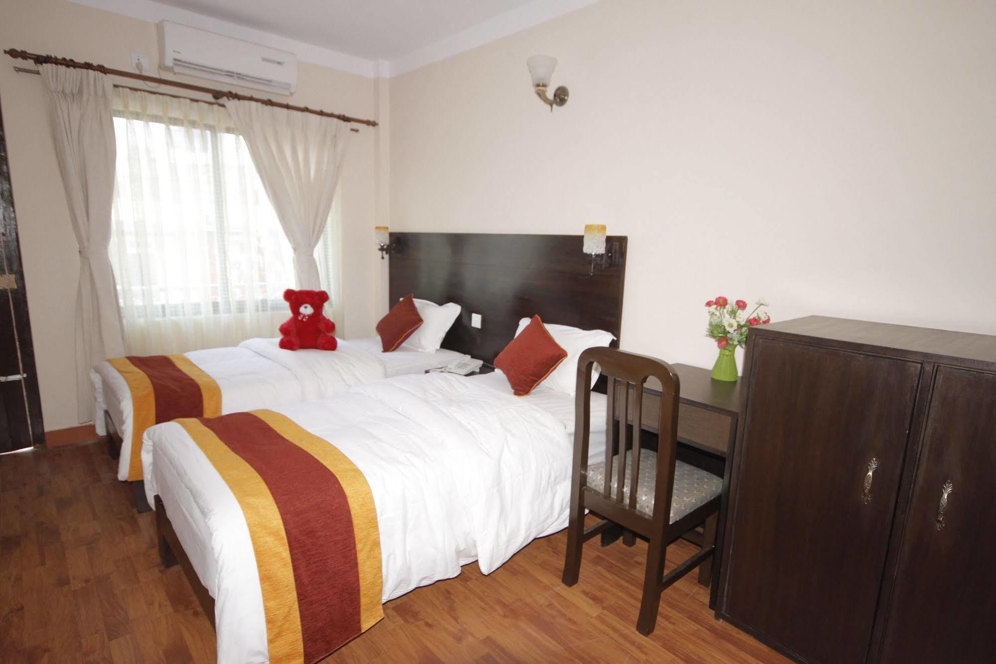 Kathmandu Sunny Hotel Экстерьер фото