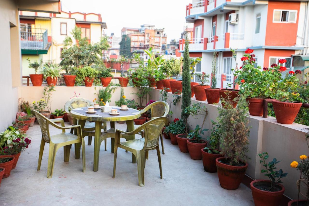 Kathmandu Sunny Hotel Экстерьер фото